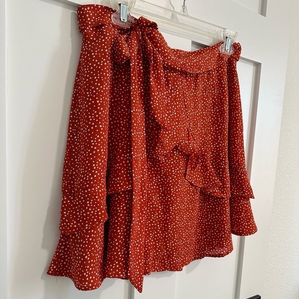 Altar’d State Size Large Orange Polka Dot faux wrap skirt with ruffles, EUC - Picture 2 of 13